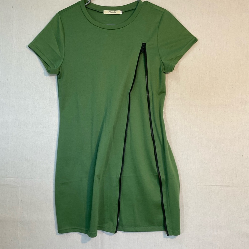 Green Mini Dress with OPENING Zipper —-Medium A+++